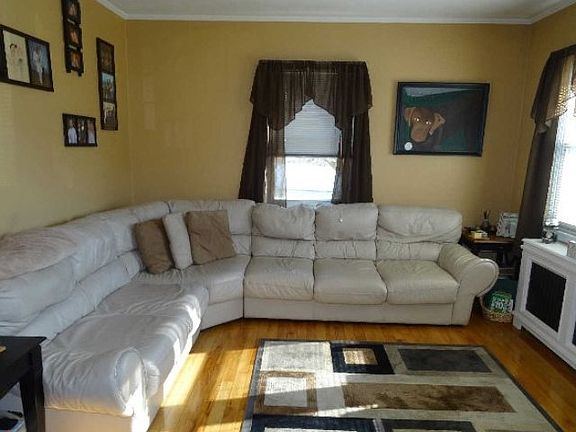 4th image of 1329 Little Neck Ave