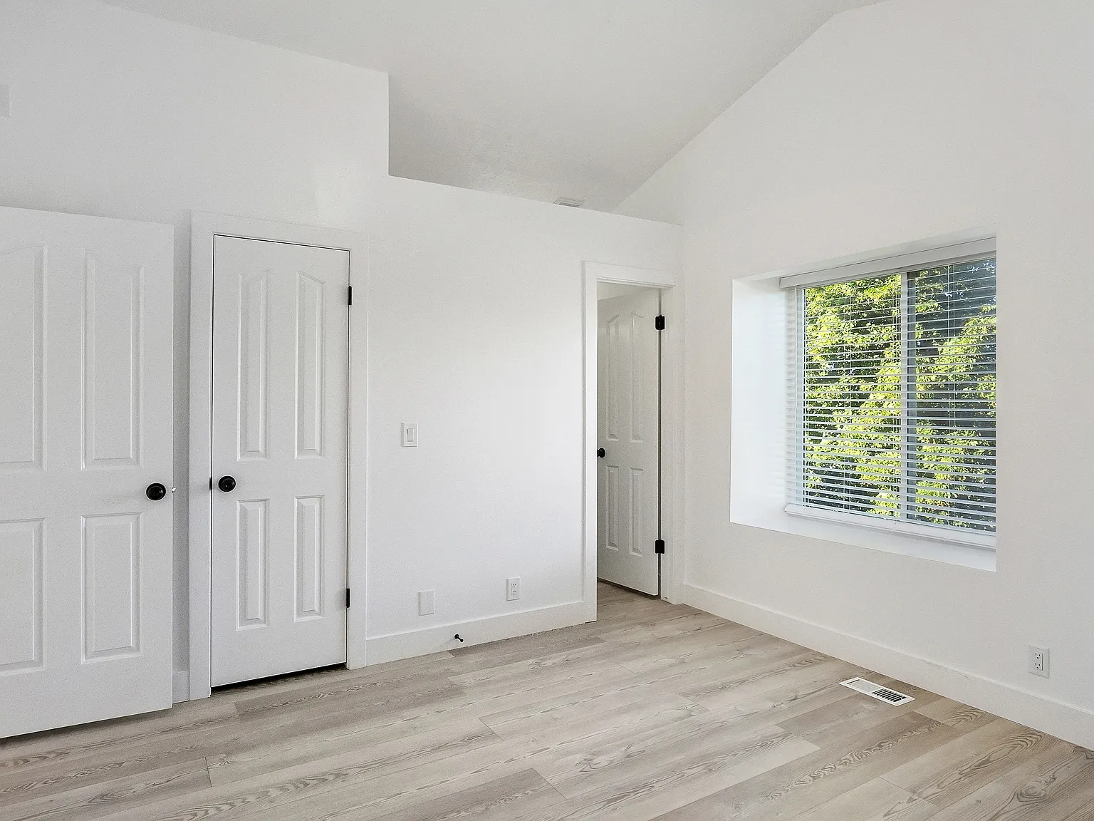 2340 N 790 W — Photo 3