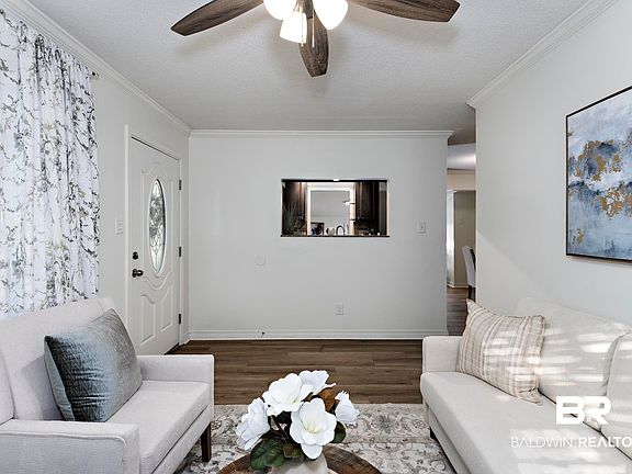 5th image of 5404 Forest Park Dr