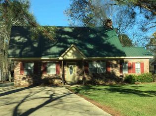 202 Harbor Ln, Brandon, MS 39047