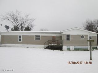 13320 Elm Rd, Lake Odessa, MI 48849