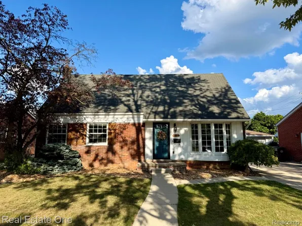 16343 Drake St, Southgate, MI 48195