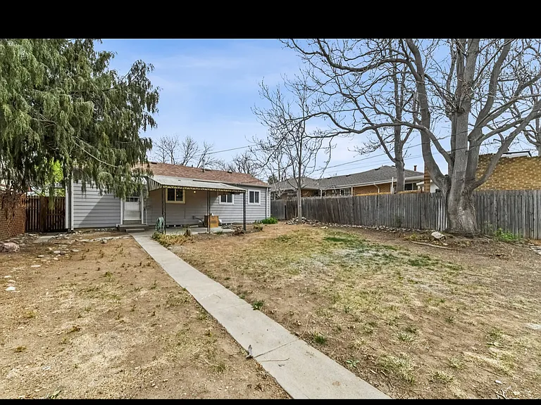 1325 Lansing St — Photo 15