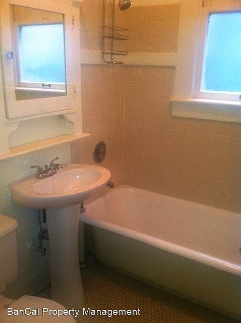 1st image of 922 Post St APT 606