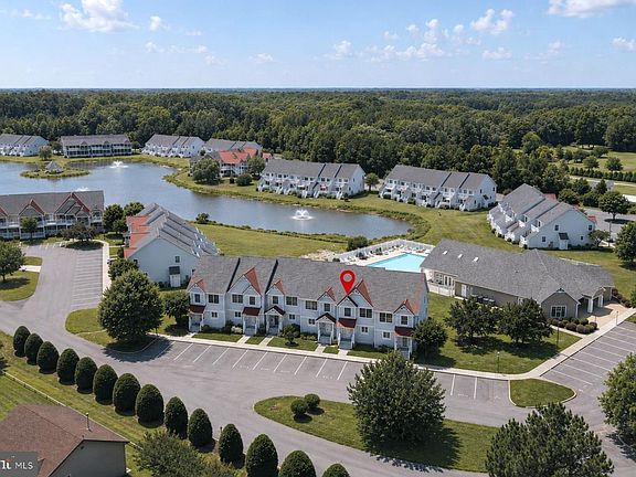 2nd image of 9701-9701 Village Ln #5