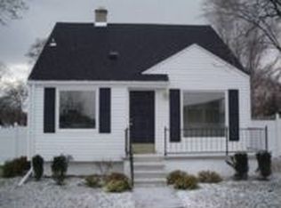 405 W Maple Rd, Clawson, MI 48017