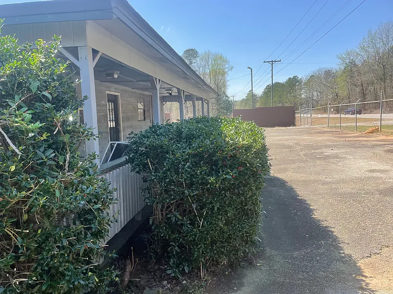890 State Highway 49 W — Photo 2