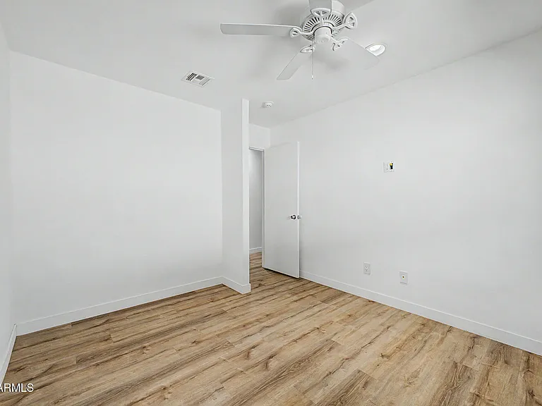 8219 E Valley View Rd — Photo 21