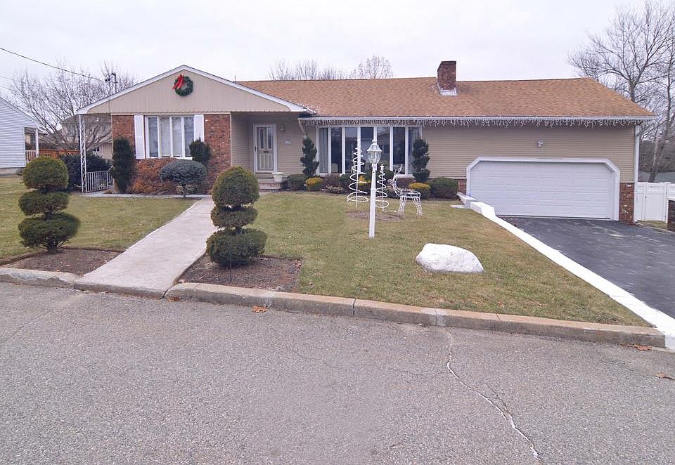 1st image of 54 Great View Ave