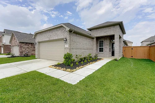 1229 Red Hills Dr Photo 1