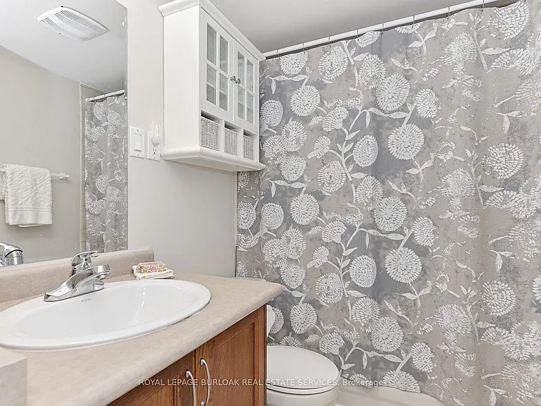895 Maple Ave #212 — Photo 17