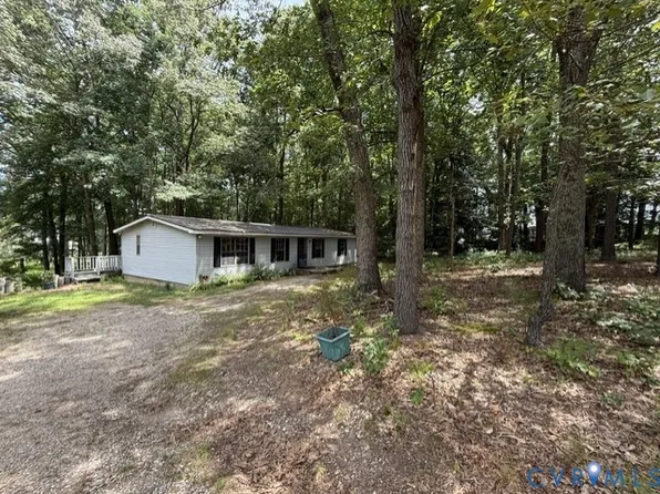18816 Turkey Egg Rd, Dinwiddie, VA 23841