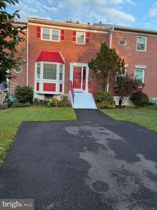 7209 Lake Cove Dr, Alexandria, VA, 22315