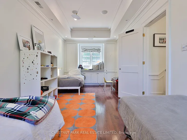 21 Douglas Cres — Photo 26