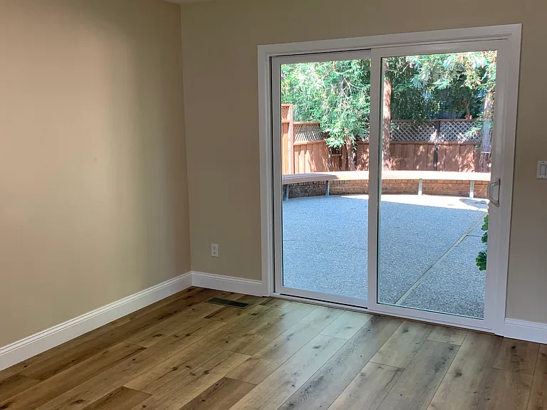 1819 Yolanda Cir — Photo 7
