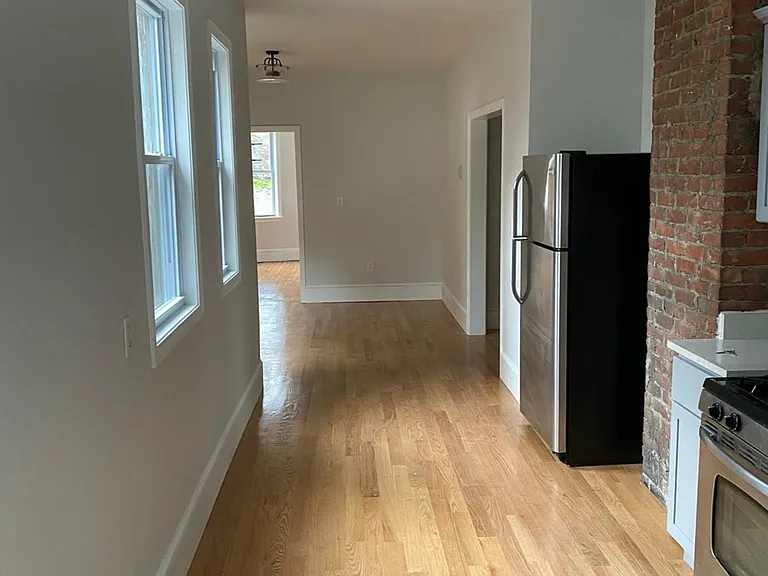 27 Gayland St #2 — Photo 6