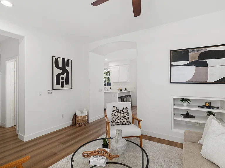 13285 Calle Del Campo #5 — Photo 7