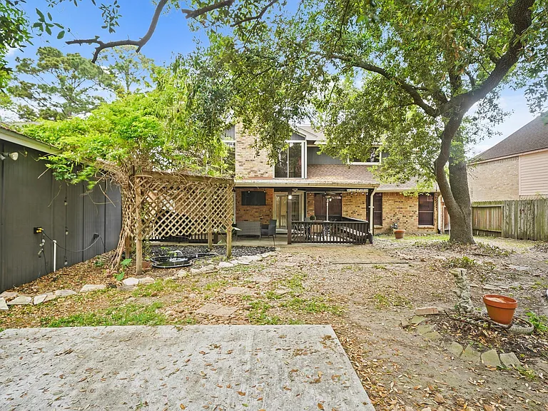 15831 Ridge Park Dr — Photo 20