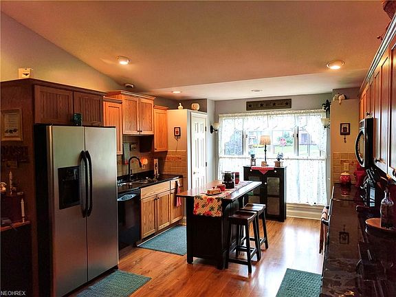 4th image of 25 Russo Ave