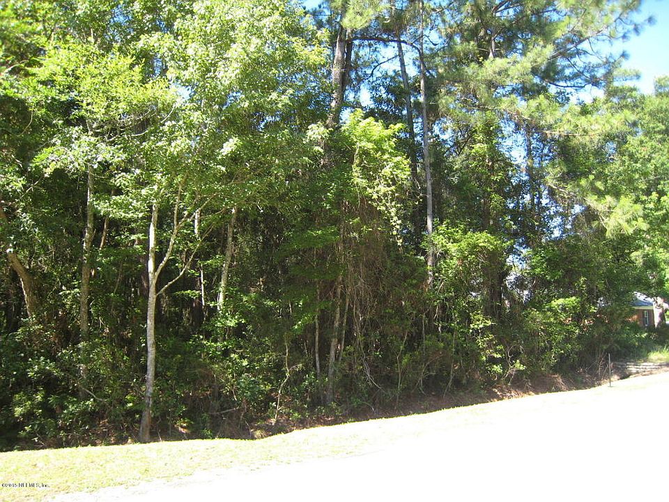 1st image of 584 Magnolia Ave