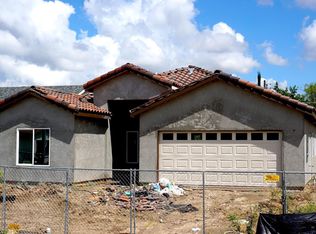 1019 E Riverside Dr, Madera, CA 93638