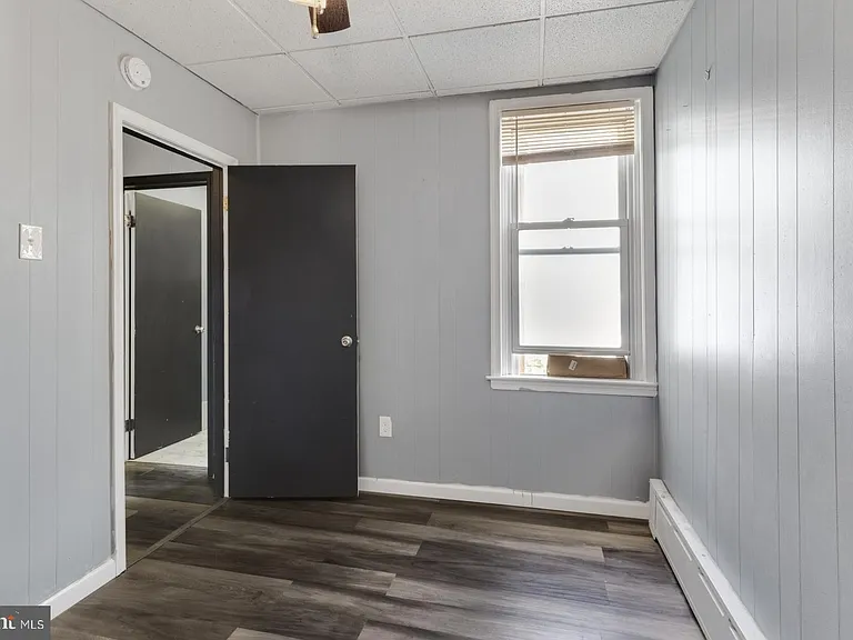 3218 E Thompson St — Photo 17