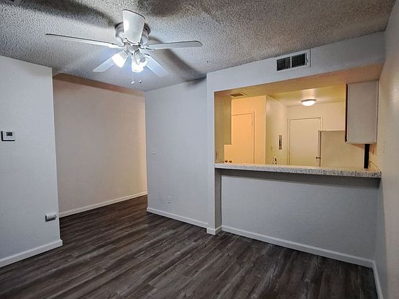 5th image of 7166 N Fruit Ave APT 157