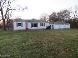 33955 Red Run Rd, Sterling Heights, MI 48312