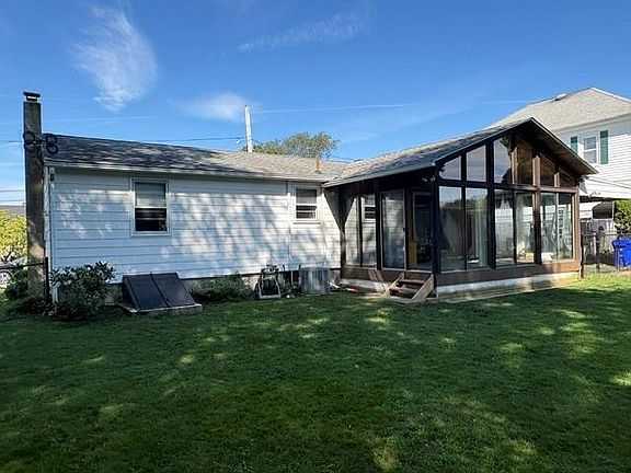 4th image of 18 Barnold St