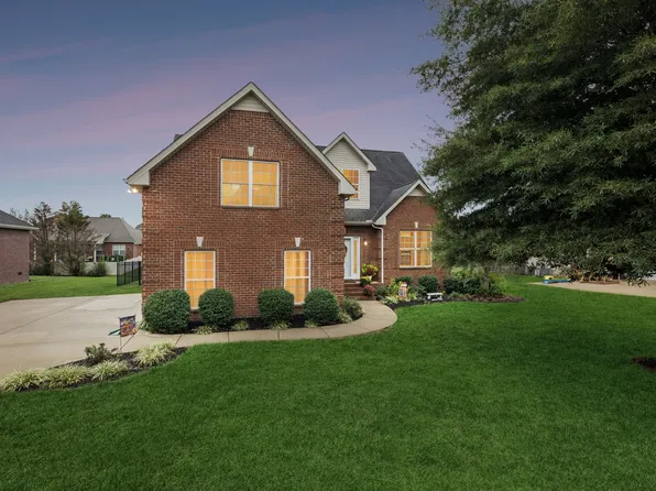 1341 Sam Houston Ave, Murfreesboro, TN 37129