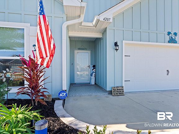 3rd image of 4207 Montague Dr