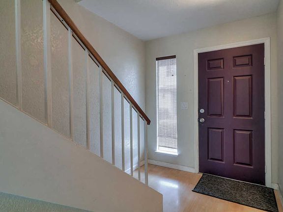 5th image of 8266 Gaunt Ave Unit B1