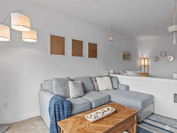 5th image of 1410 E Pine Street #221