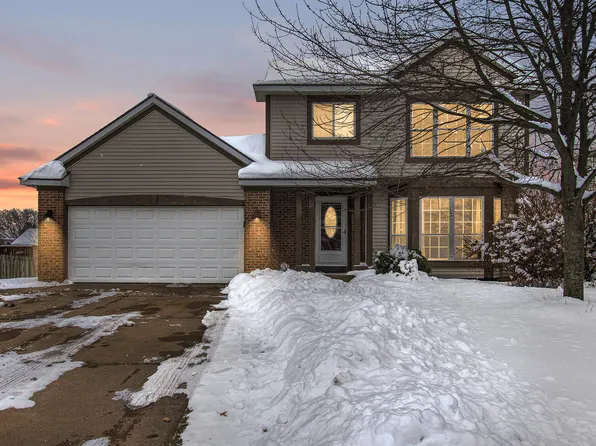 3404 Clear View Dr, Holland, MI 49424
