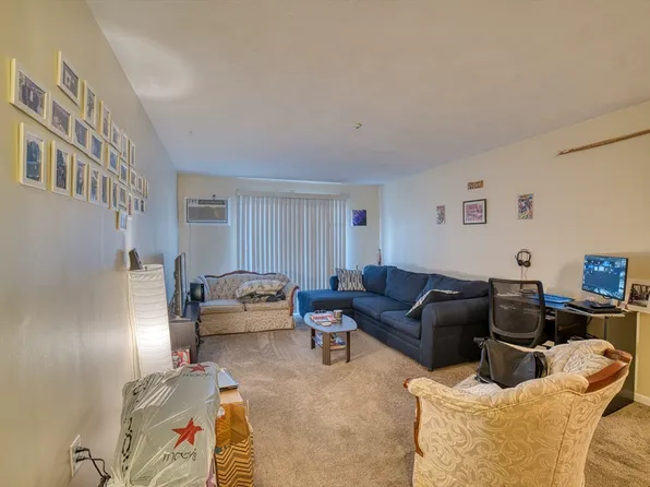 159 Bittersweet Ln APT 108, Randolph, MA 02368