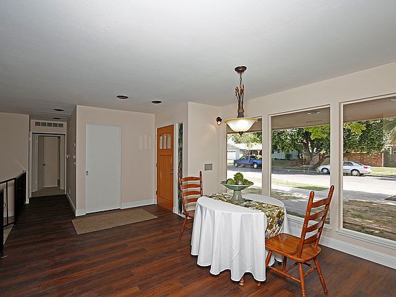 4th image of 838 W Fairmont Ave