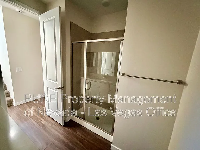 10661 Valletta Ave — Photo 8