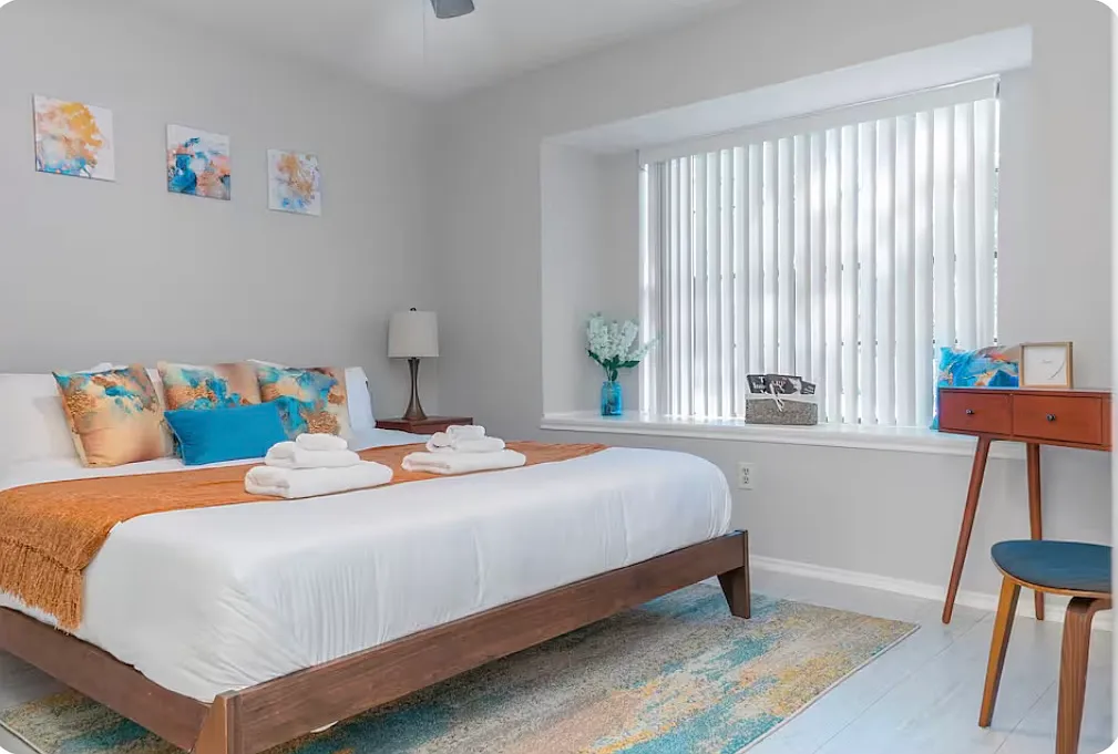 4 bed, $4,000 — Photo 4
