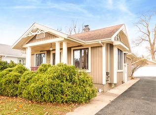 1810 Henley St, Glenview, IL 60025
