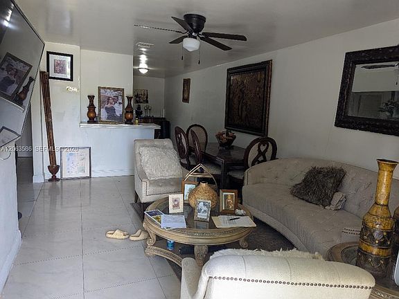 2nd image of 3206 SW 47th Ave