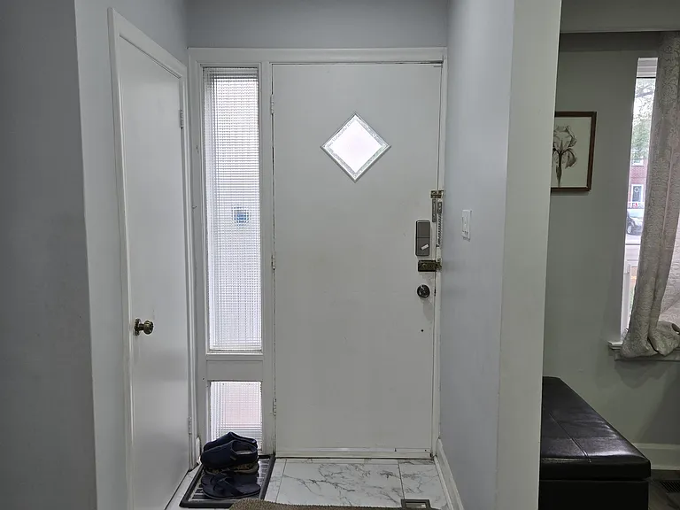 Midland Ave — Photo 23