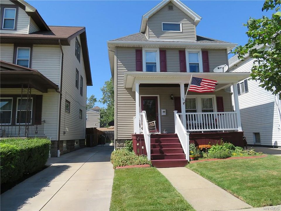 1st image of 34 Parkwood Ave