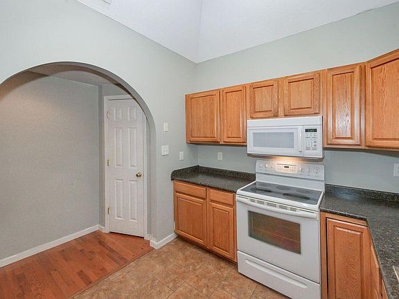 5th image of 4209 Lonas Dr