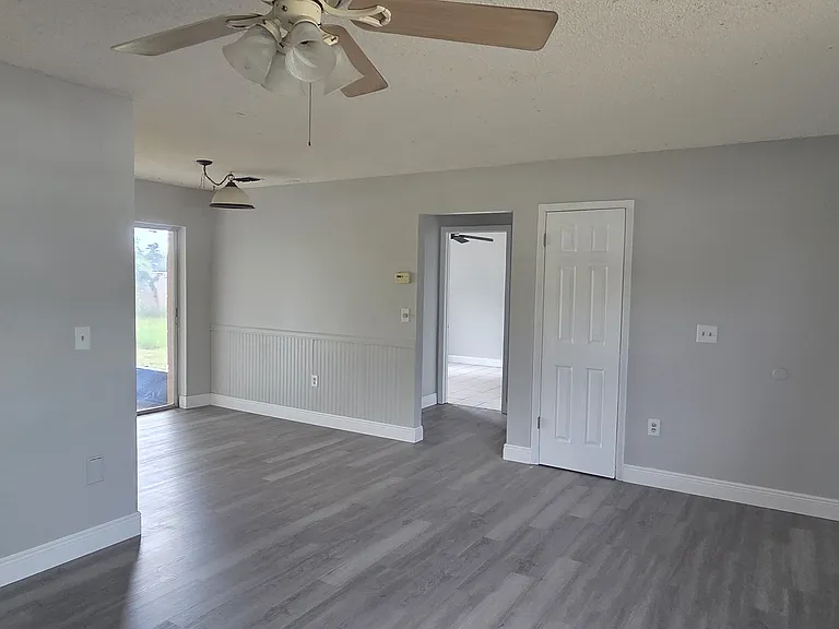 10412 Timbercrest Rd — Photo 7