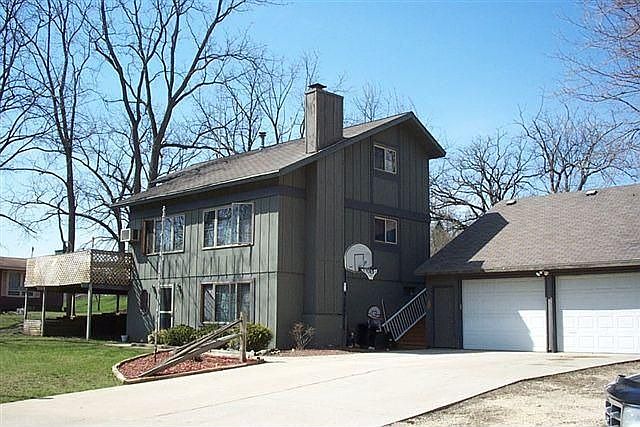 2nd image of 219 Ba Wood Ln