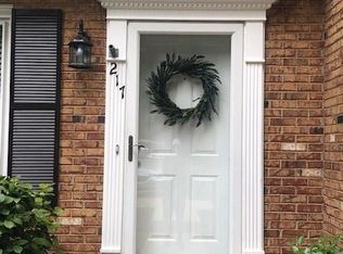 217 Bay Dr, Cary, NC 27511