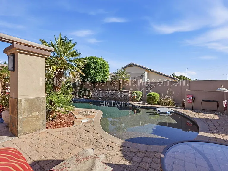 8629 W Echo Ln — Photo 30