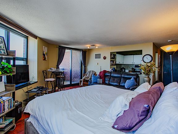 4th image of 3660 N Lake Shore Dr APT 4212