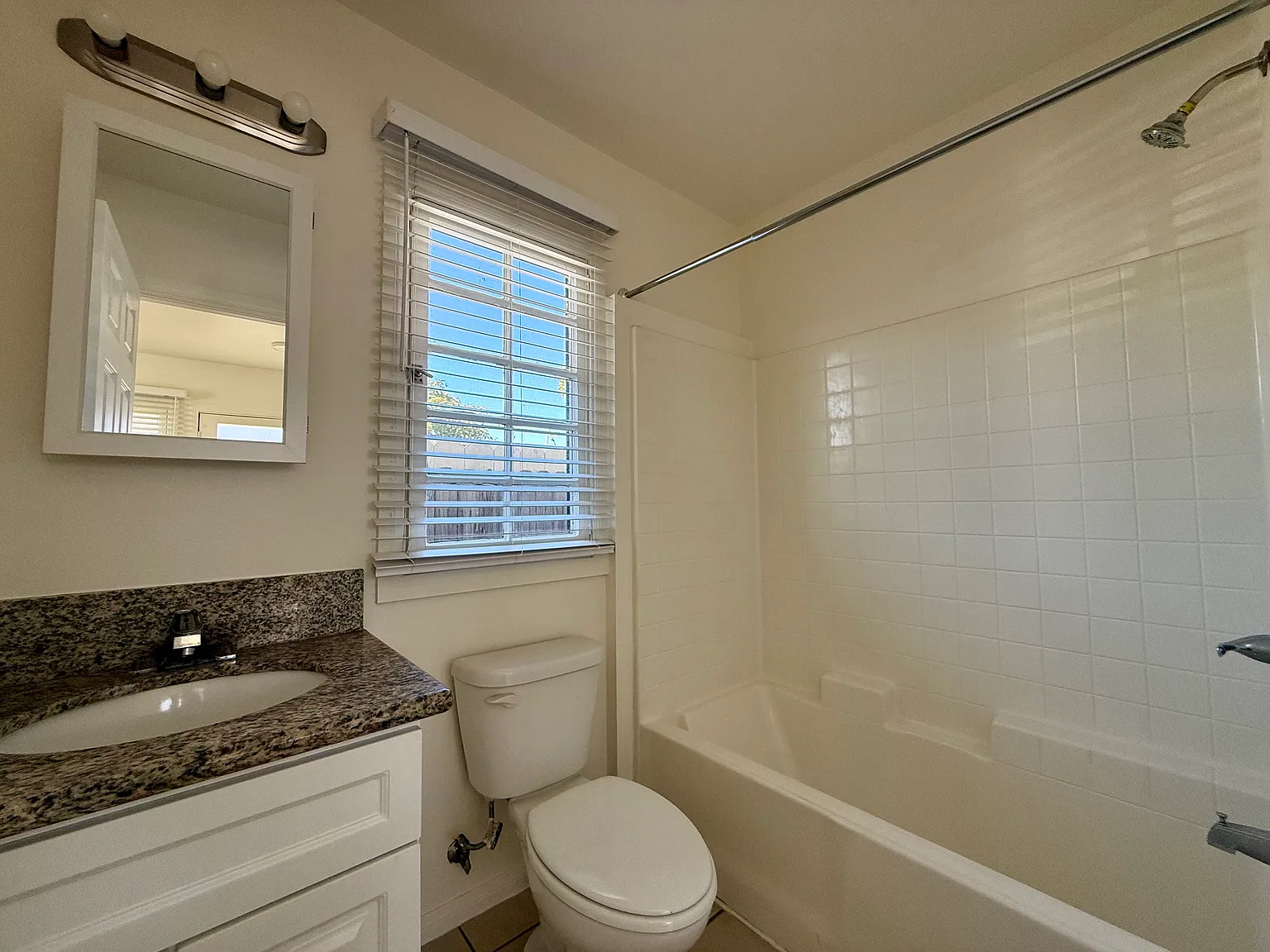 Studio, 450 sqft, $1,445 — Photo 4