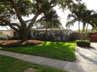 872 Rafael Blvd NE, Saint Petersburg, FL 33704